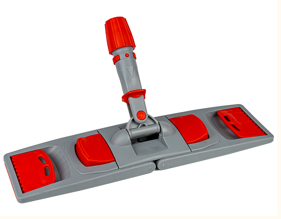 Держатель предназначен для удобного крепления МОП-насадок. Идеально подходит для профессионального клининга. Незаменим для мытья полов в офисах, магазинах, отелях, ресторанах, домах, квартирах и других местах, требующих частой и качественной уборки. Держатель изготовлен из высокопрочного пластика, устойчивого к ежедневным нагрузкам. Совместим с плоскими мопами для швабр с типом крепления "карман" и "ухо". Оснащен двумя педалями для удобного складывания. Подходит для большинства моделей рукояток. Поворотный шарнир обеспечивает маневренность держателя, позволяя мыть горизонтальные и вертикальные поверхности: стены, потолки, ступени лестниц. Удобен для уборки под мебелью и витринами. Большая рабочая поверхность держателя равномерно прилегает к полу, обеспечивает быструю и эффективную уборку.