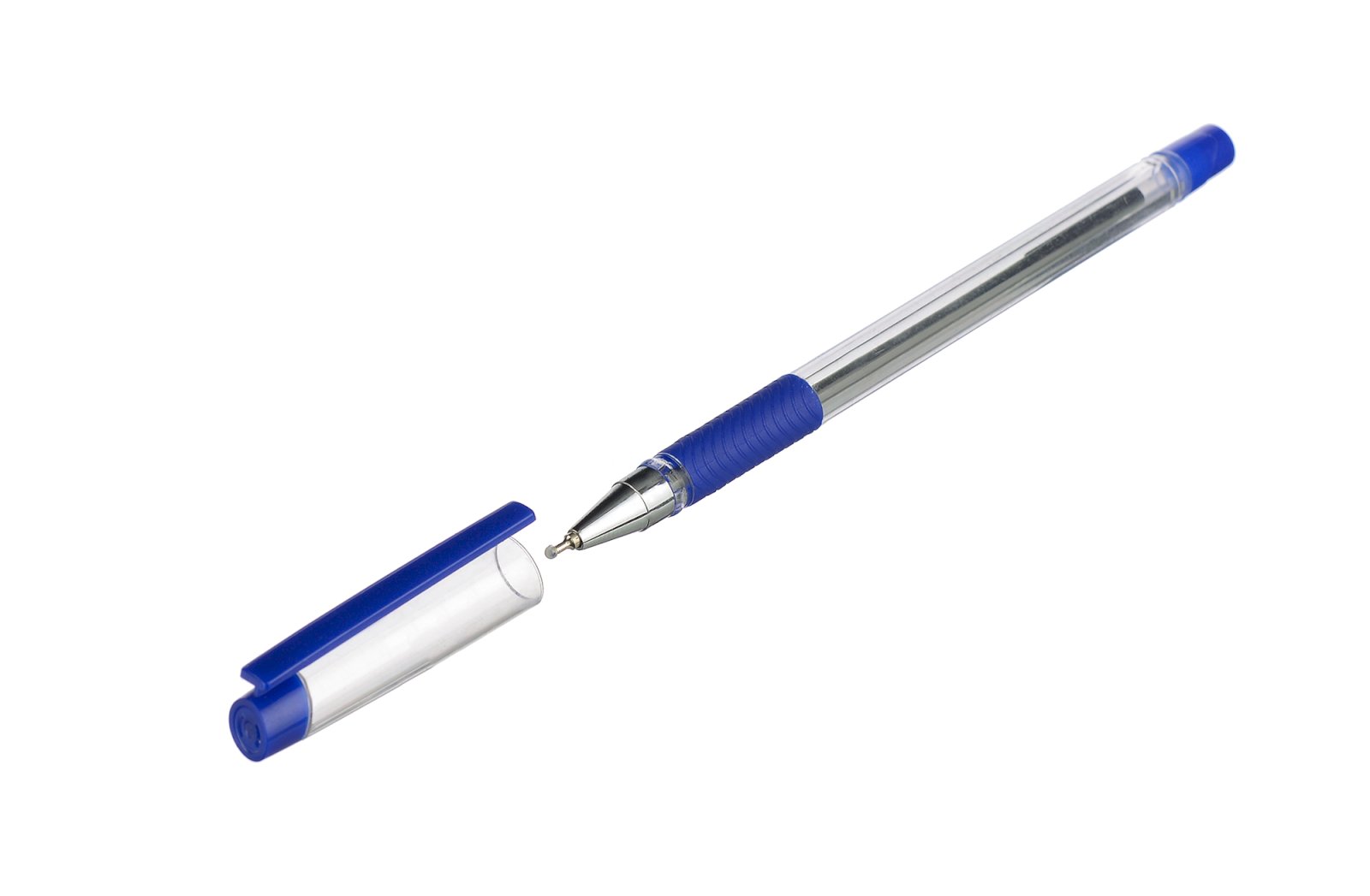 Шариковая ручка ErichKrause Ultra L-30 с колпачком и резиновым упором в цвет цернил. Чернила синего цвета на масляной основе обеспечивают мягкое, ровное письмо. Толщина линии письма - 0,26 мм.