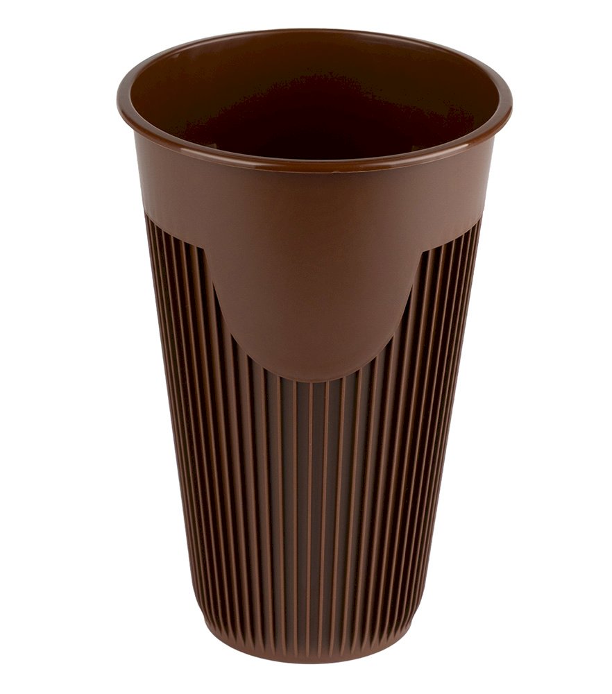 Стакан для горячих напитков выполнен из литого коричневого полипропилена. Длительно сохраняет тепло напитка, не обжигает руки за счет ребер на внешней поверхности стакана, обладает тактильно приятной поверхностью. Прочный, отличается оригинальным внешним видом. Подходит для чая, кофе, глинтвейна, какао в кафе, ресторанах, а также во время проведения зимних фестивалей, на катках, в уличных кафе и зимних террасах. Разработан специально для горячих напитков. Объем 450 мл.