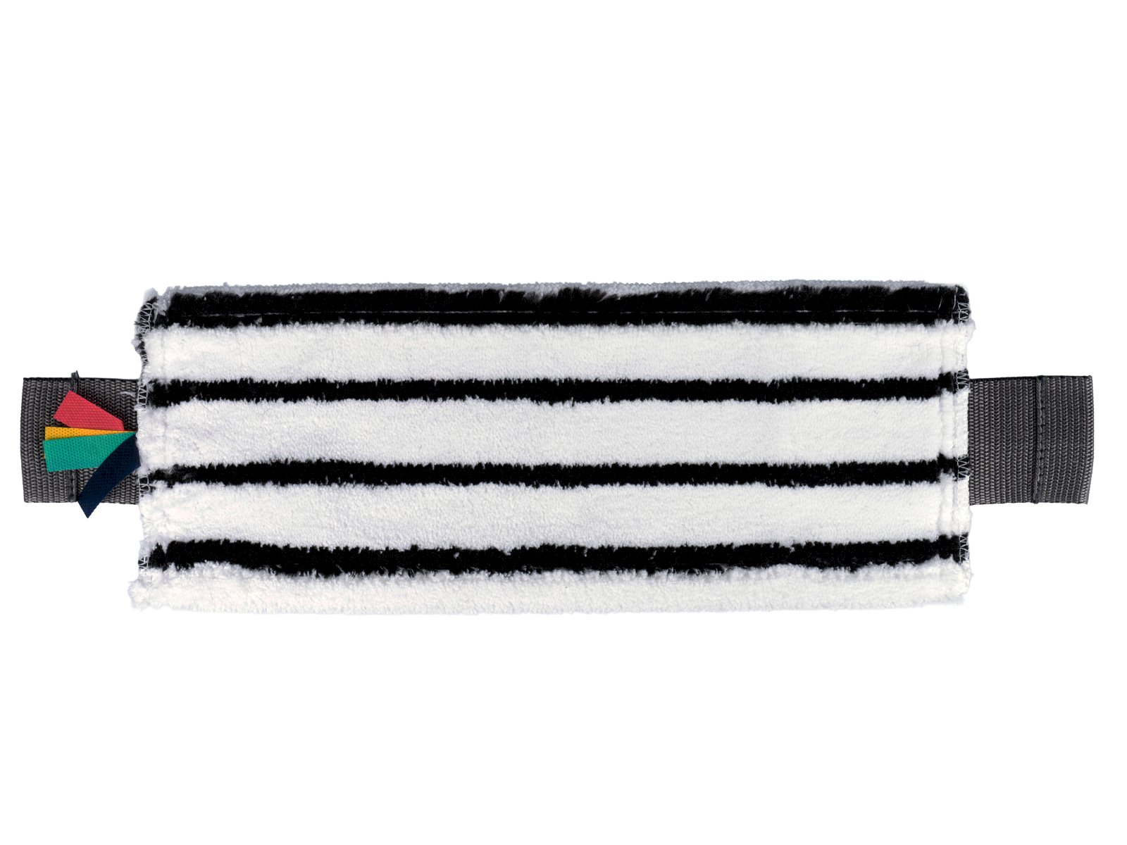 МОП плоский предназначен для сухой и влажной уборки напольных покрытий. Выполнен из мягкой микрофибры, не оставляет разводов и следов ворса, обеспечивает легкое скольжение по поверхности пола. Высота ворса 12 мм. Оснащен жестким абразивом для удаления сложных въевшихся загрязнений, справляется с очищением грязи из швов и рельефных поверхностей. Подходит для легкой полировки пола. Может стираться при температуре 60°С, быстро высыхает. Имеет цифровую кодировку.